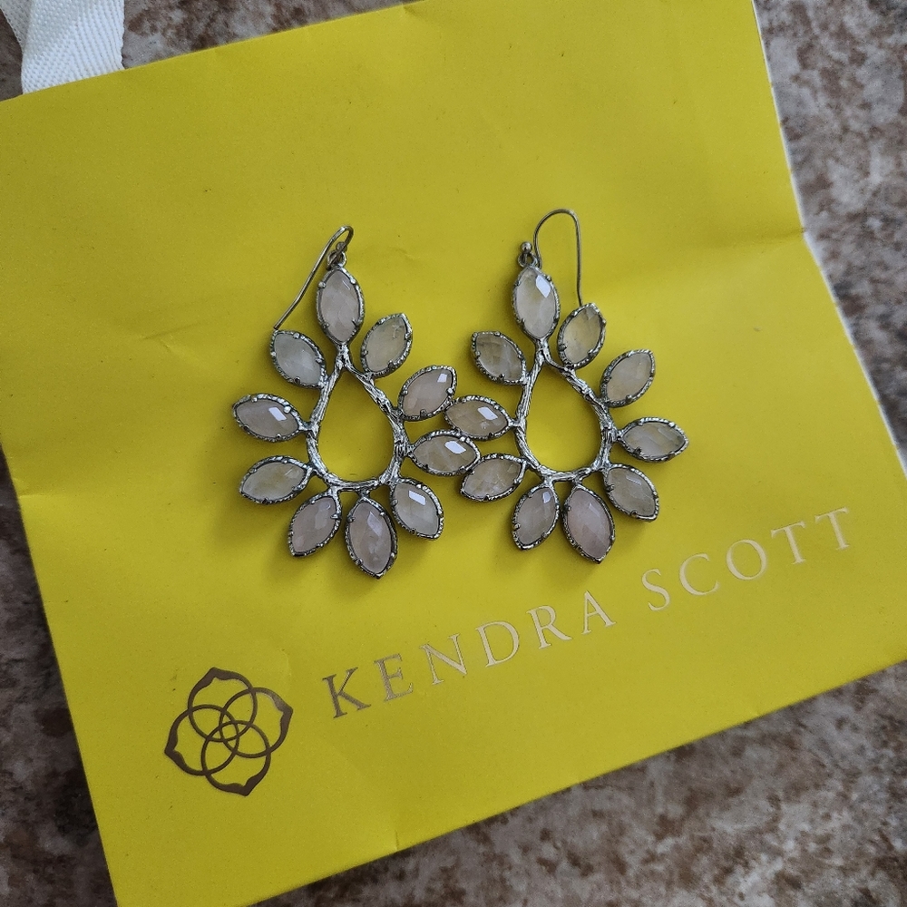RARE Vintage Kendra Scott Nyla Earrings
